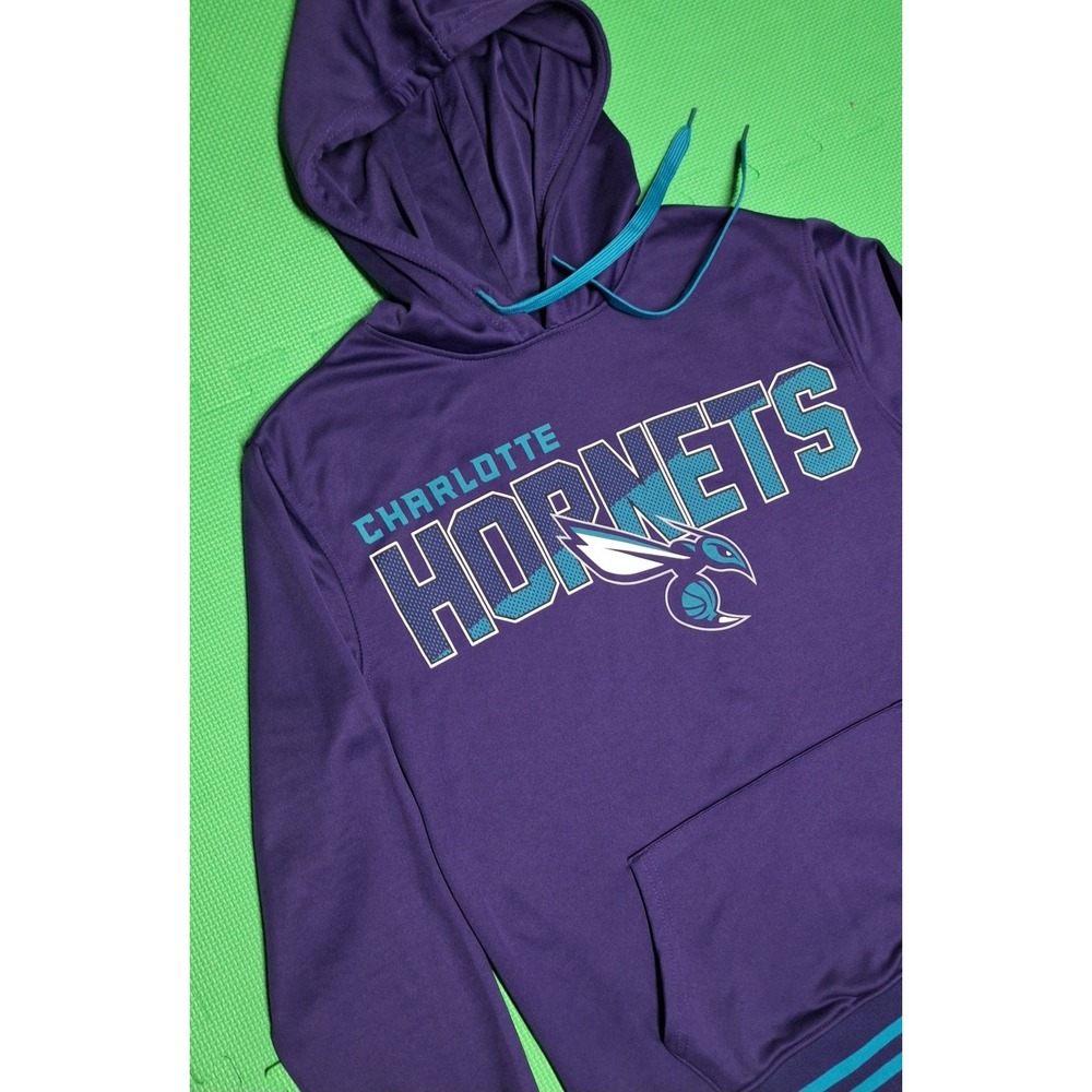 Charlotte Hornets Purple Hoodie Pullover Sweatshirt Size Medium NBA Basketball - Picture 3 of 7